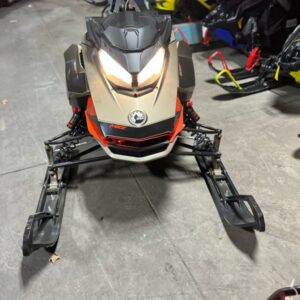 2021 SKI-DOO MXZ X-RS 600R E-TEC ES ICE RIPPER XT 1.5