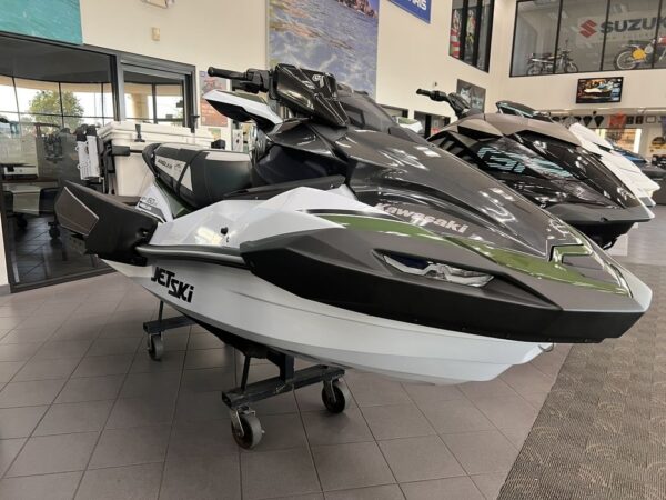 2025 Kawasaki Ultra® 160LX-S Angler - Image 2
